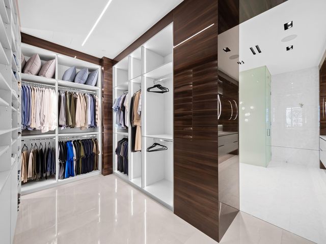 920 Intracoastal Drive PH1, Fort Lauderdale, FL 33304