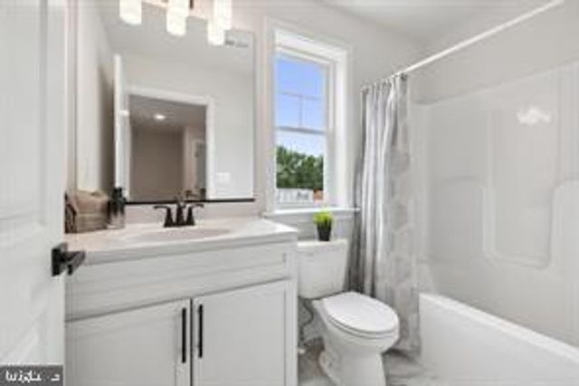 8314 BAYSIDE RD, Chesapeake Beach, MD 20732