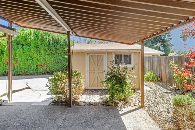 6898 Olive Tree Way, Citrus Heights, CA 95610