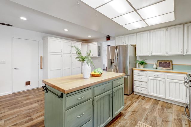 6898 Olive Tree Way, Citrus Heights, CA 95610