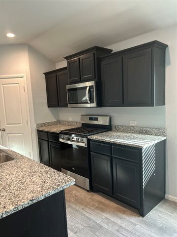 2212 Marshville Road, Fort Worth, TX 76108