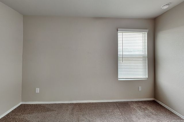 5546 Basil Chase, St Hedwig, TX 78152