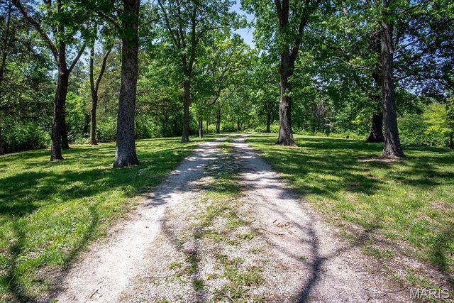 7815 Highway O, Robertsville, MO 63072
