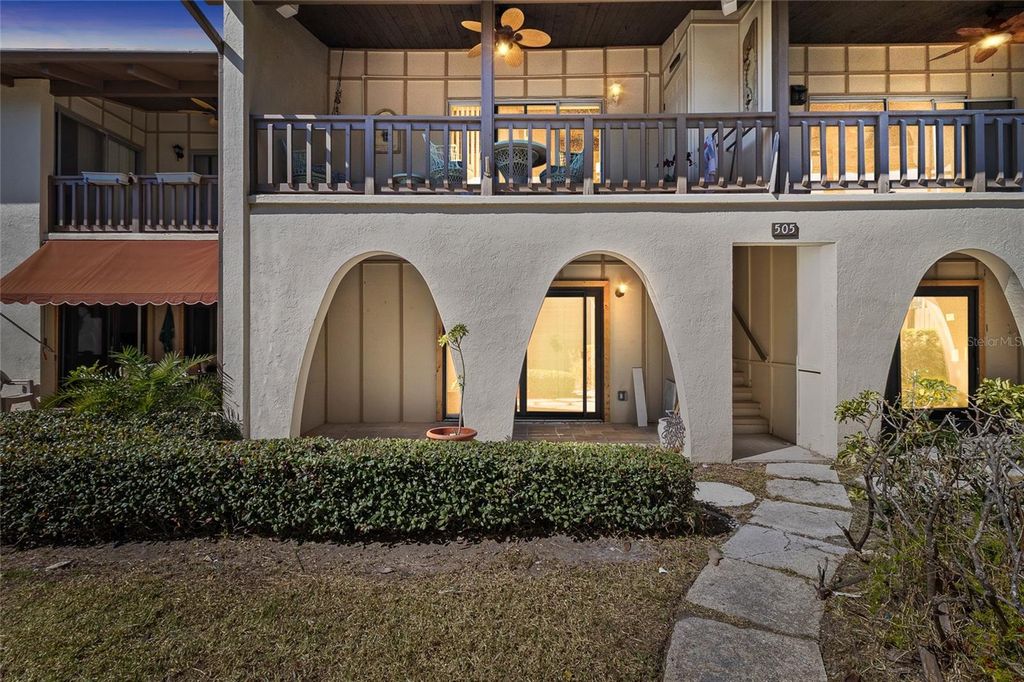 505 PLAZA SEVILLE COURT 9, Treasure Island, FL 33706