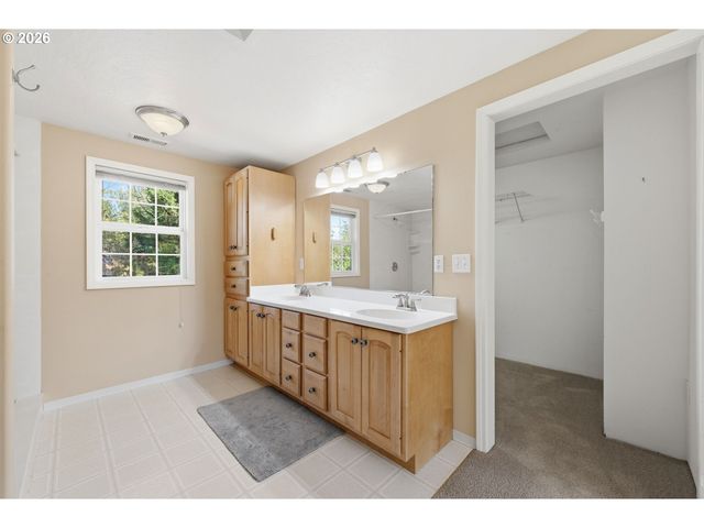 2279 BLACKBURN St, Eugene, OR 97405