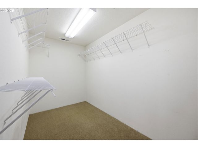 2279 BLACKBURN St, Eugene, OR 97405