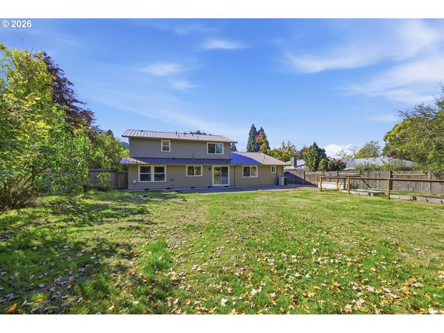 2279 BLACKBURN St, Eugene, OR 97405