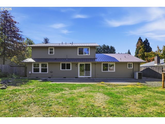 2279 BLACKBURN St, Eugene, OR 97405