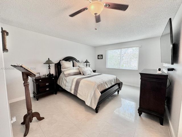 4975 E Sabal Palm Blvd 311, Tamarac, FL 33319
