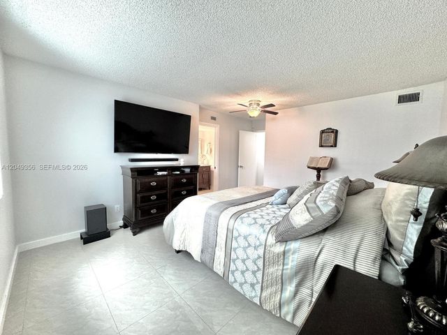 4975 E Sabal Palm Blvd 311, Tamarac, FL 33319