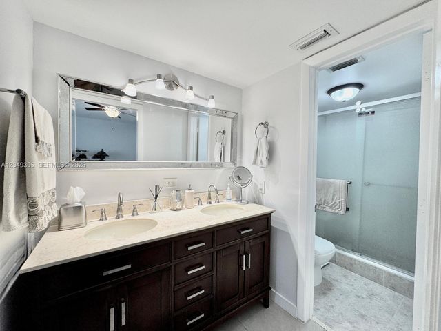 4975 E Sabal Palm Blvd 311, Tamarac, FL 33319