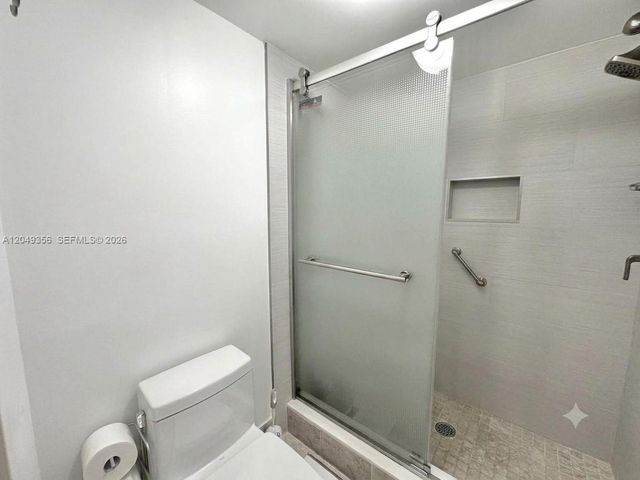 4975 E Sabal Palm Blvd 311, Tamarac, FL 33319