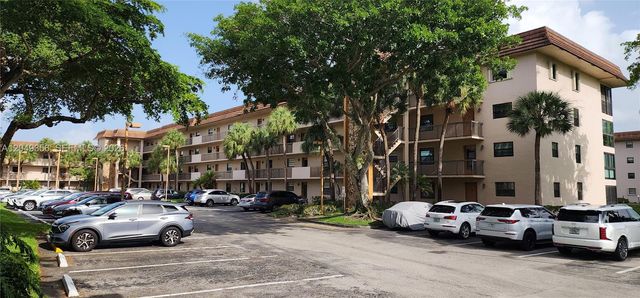 4975 E Sabal Palm Blvd 311, Tamarac, FL 33319