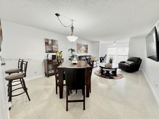 4975 E Sabal Palm Blvd 311, Tamarac, FL 33319