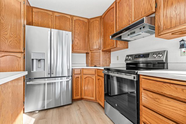 12838 Ramsey Road, Gold Hill, OR 97525