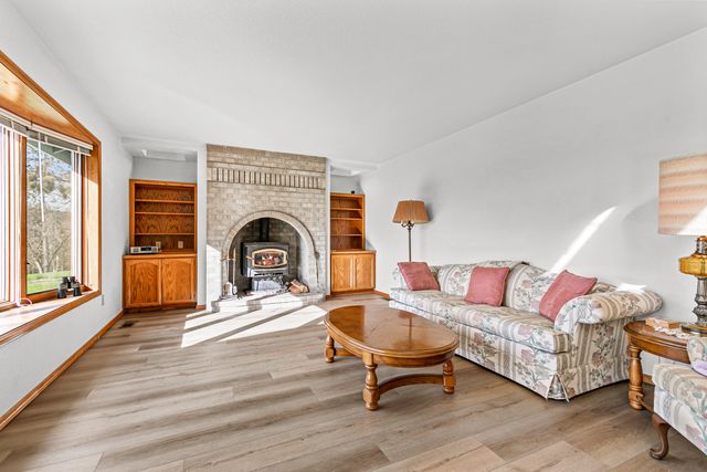 12838 Ramsey Road, Gold Hill, OR 97525