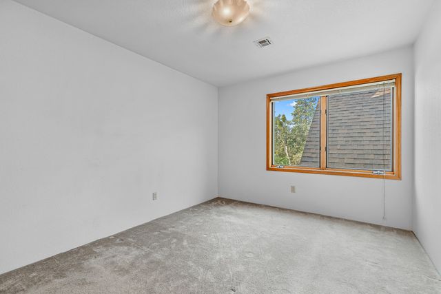 12838 Ramsey Road, Gold Hill, OR 97525