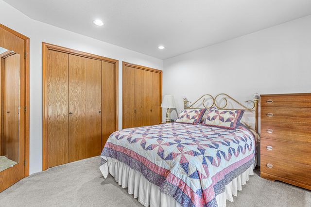 12838 Ramsey Road, Gold Hill, OR 97525