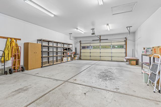 12838 Ramsey Road, Gold Hill, OR 97525