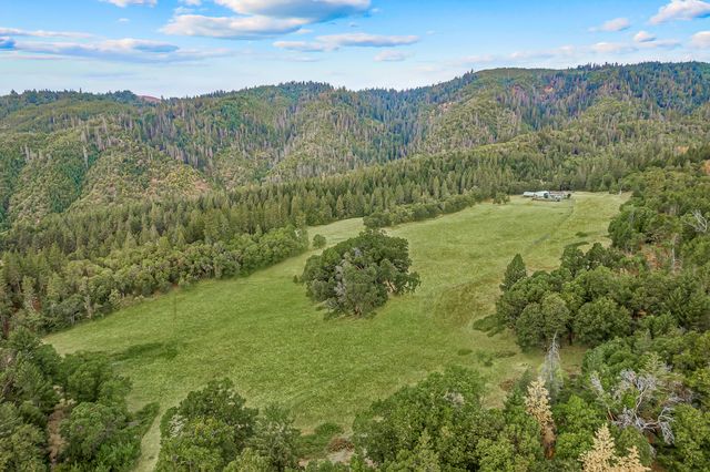 12838 Ramsey Road, Gold Hill, OR 97525