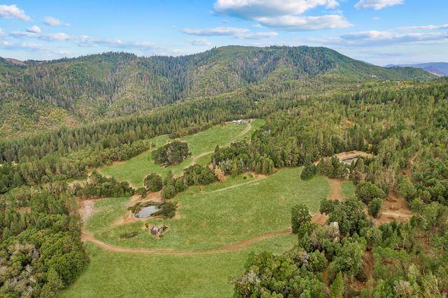 12838 Ramsey Road, Gold Hill, OR 97525