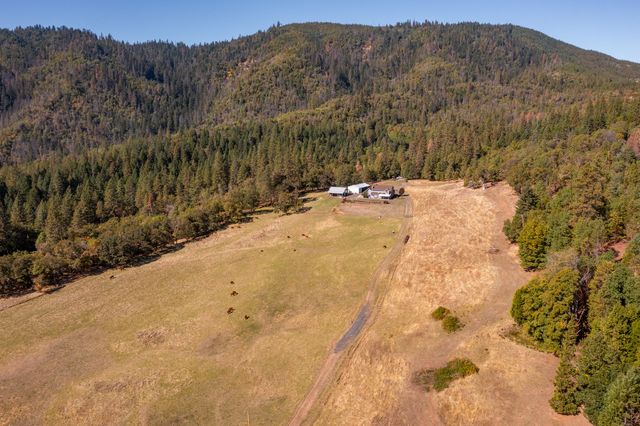 12838 Ramsey Road, Gold Hill, OR 97525