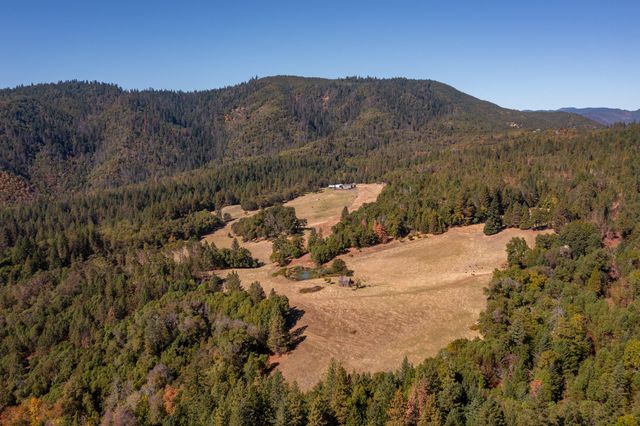 12838 Ramsey Road, Gold Hill, OR 97525