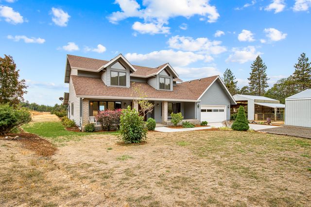 12838 Ramsey Road, Gold Hill, OR 97525