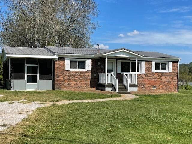 411 KY-3085, Flat Lick, KY 40935