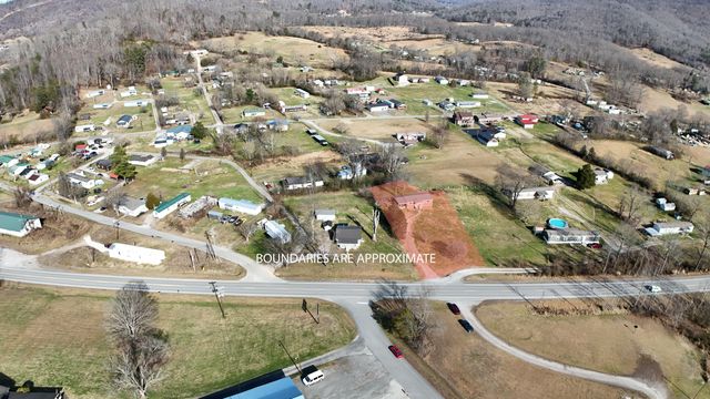 411 KY-3085, Flat Lick, KY 40935