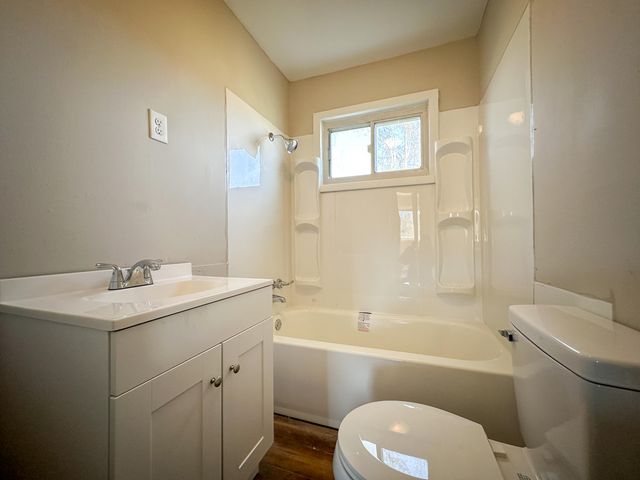 411 KY-3085, Flat Lick, KY 40935