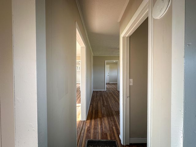 411 KY-3085, Flat Lick, KY 40935