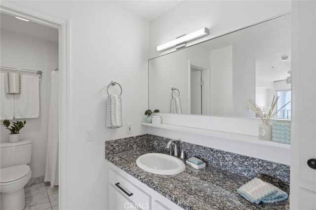 565 Esplanade 312, Redondo Beach, CA 90277