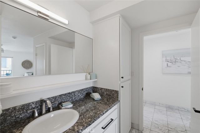 565 Esplanade 312, Redondo Beach, CA 90277