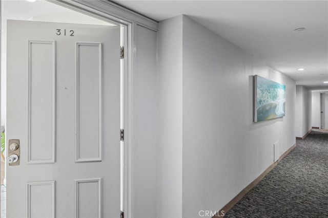 565 Esplanade 312, Redondo Beach, CA 90277