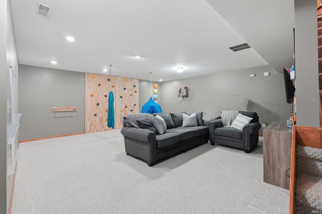 6722 Orial Place, Fort Wayne, IN 46835