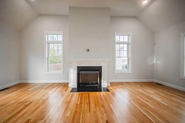 18 Strongwater Drive, Salem, MA 01970