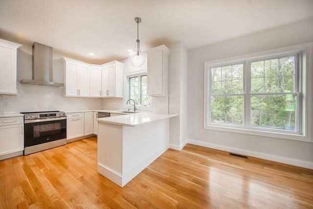 18 Strongwater Drive, Salem, MA 01970