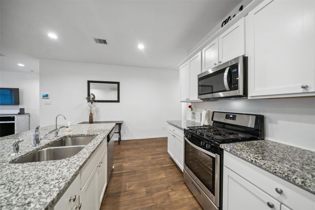 3308 Cold Swan Court, Conroe, TX 77301