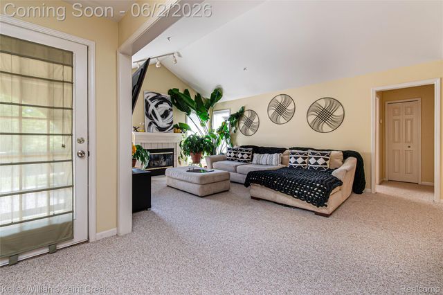 28569 Carlton Way Drive, Novi, MI 48377