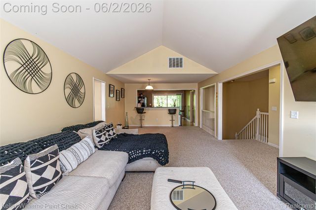 28569 Carlton Way Drive, Novi, MI 48377