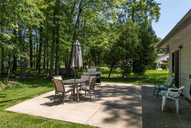 23630 Carriage Lane, North Olmsted, OH 44070