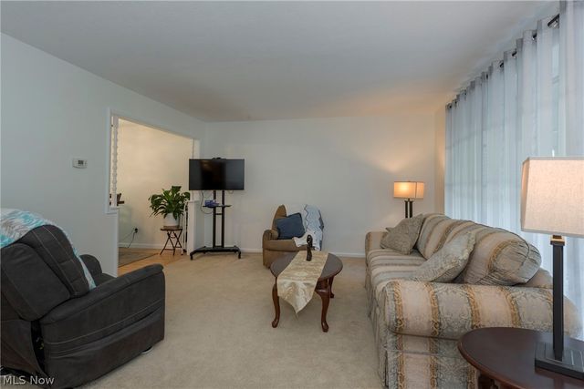 23630 Carriage Lane, North Olmsted, OH 44070