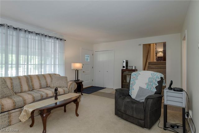 23630 Carriage Lane, North Olmsted, OH 44070