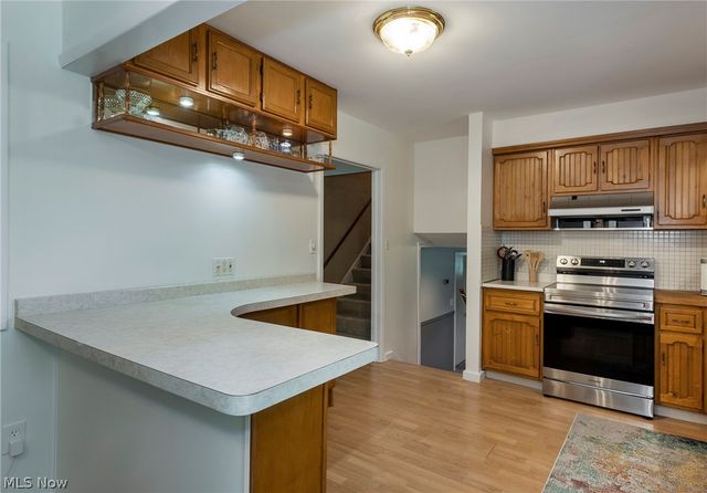23630 Carriage Lane, North Olmsted, OH 44070