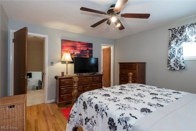 23630 Carriage Lane, North Olmsted, OH 44070