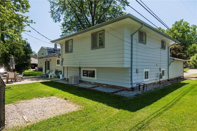 23630 Carriage Lane, North Olmsted, OH 44070