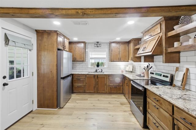 307 Locust Street, Winnsboro, TX 75494