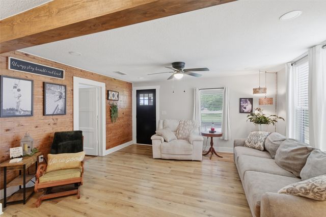 307 Locust Street, Winnsboro, TX 75494