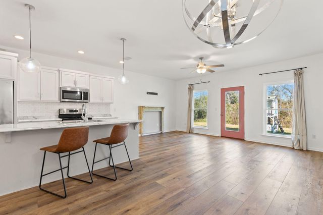 406 Raven Lane, Panama City, FL 32404